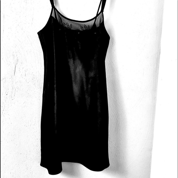 Morgan Taylor Other - Vintage Morgan Taylor Intimates Black Slip.  Sz S